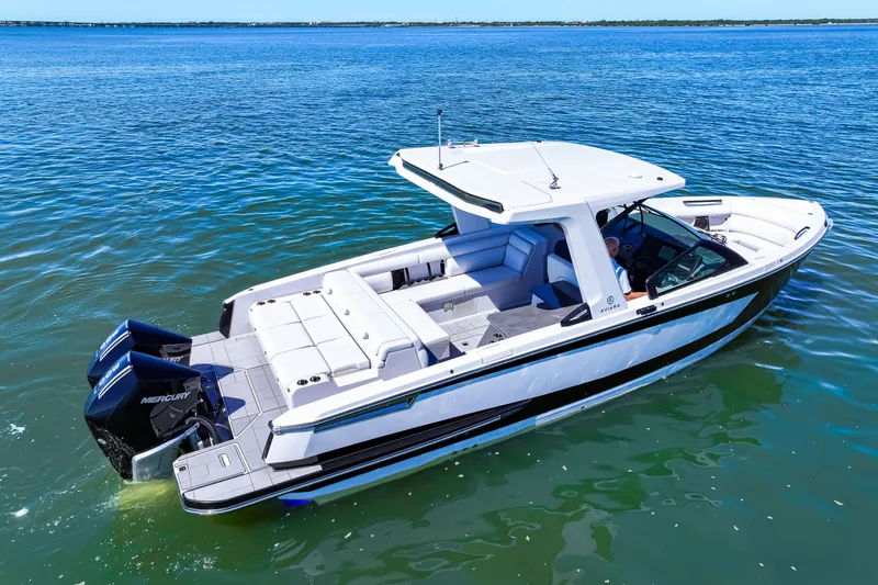 Slide: The Image of Aviara AV32 Outboard 2024 - 13