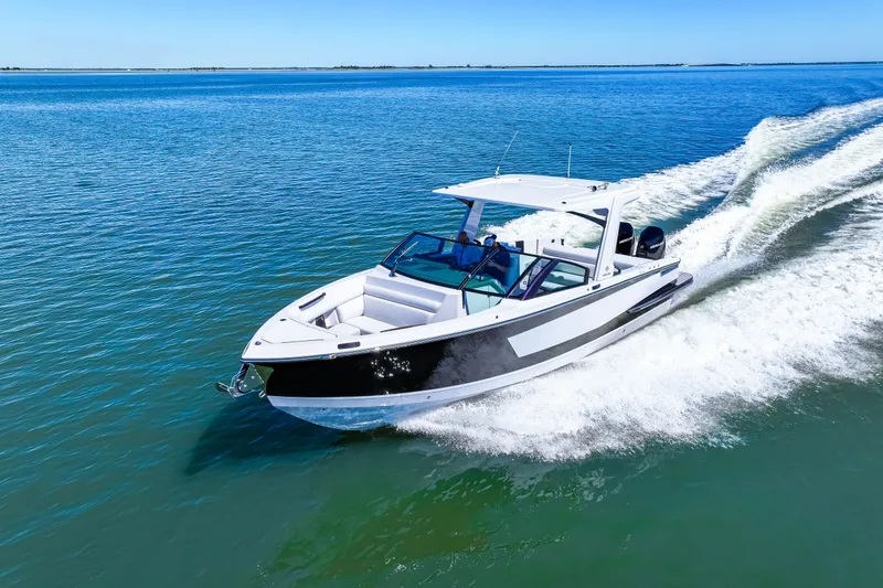 Slide: The Image of Aviara AV32 Outboard 2024 - 30