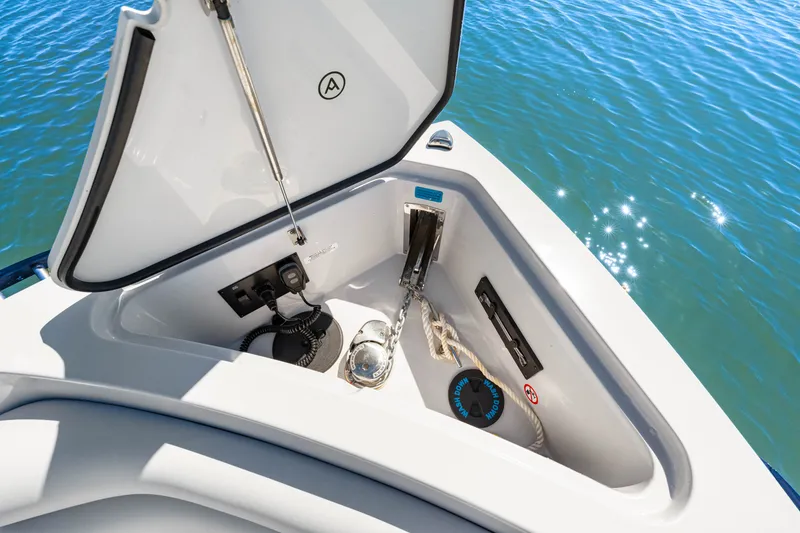 Slide: The Image of Aviara AV32 Outboard 2024 - 57