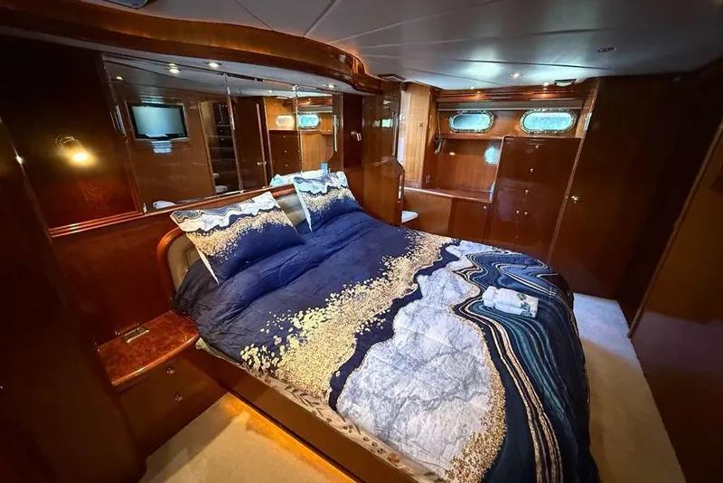 Slide: The Image of Hampton 600 Sundeck Motoryacht 2008 - 2