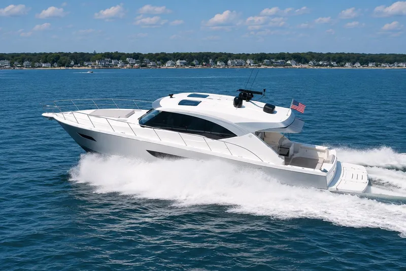 Slide: The Image of Riviera 575 SUV 2021 - 3