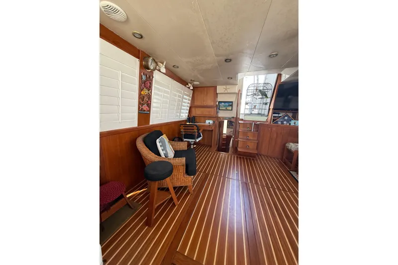 Slide: The Image of Mainship 430 Trawler 2002 - 26