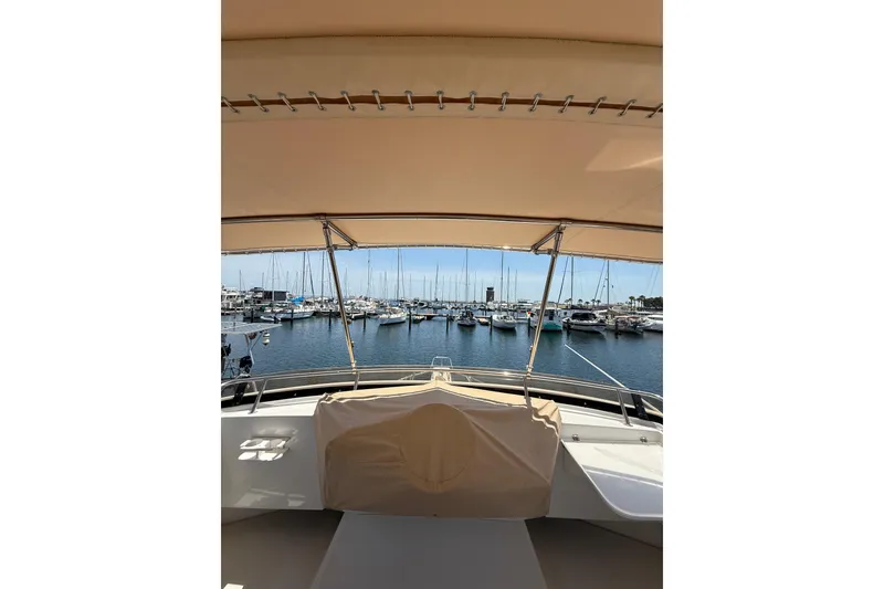 Slide: The Image of Mainship 430 Trawler 2002 - 15