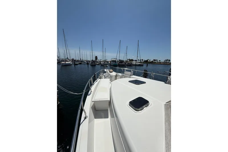 Slide: The Image of Mainship 430 Trawler 2002 - 6