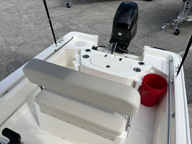 Slide: The Image of Boston whaler 15 MTK 2026 - 12