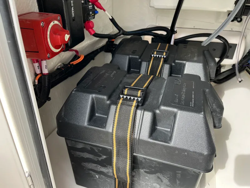 Slide: The Image of Boston whaler 15 MTK 2026 - 16