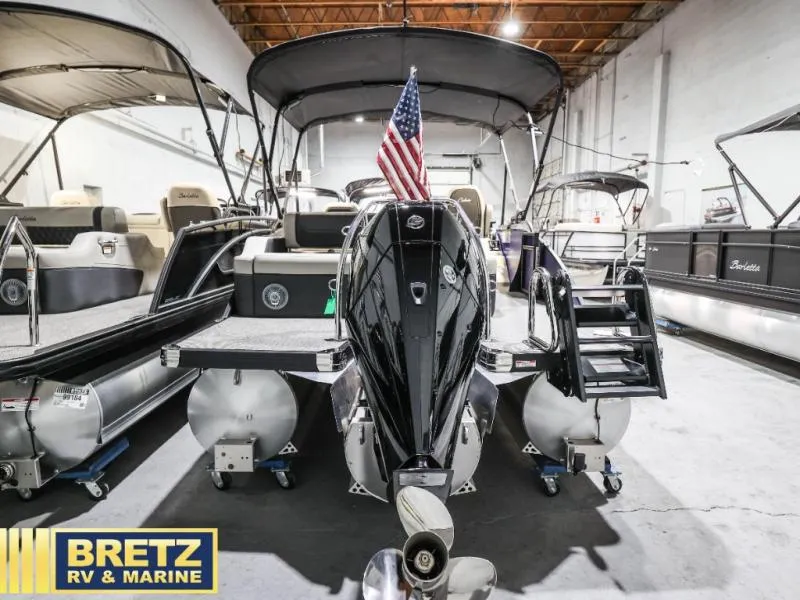Slide: The Image of Barletta Boats C22UC 2026 - 6