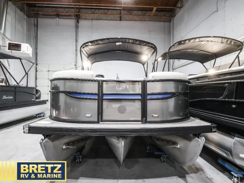 Slide: The Image of Barletta Boats C22UC 2026 - 3