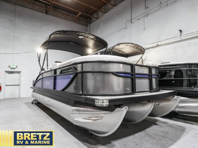 Slide: The Image of Barletta Boats C22UC 2026 - 2