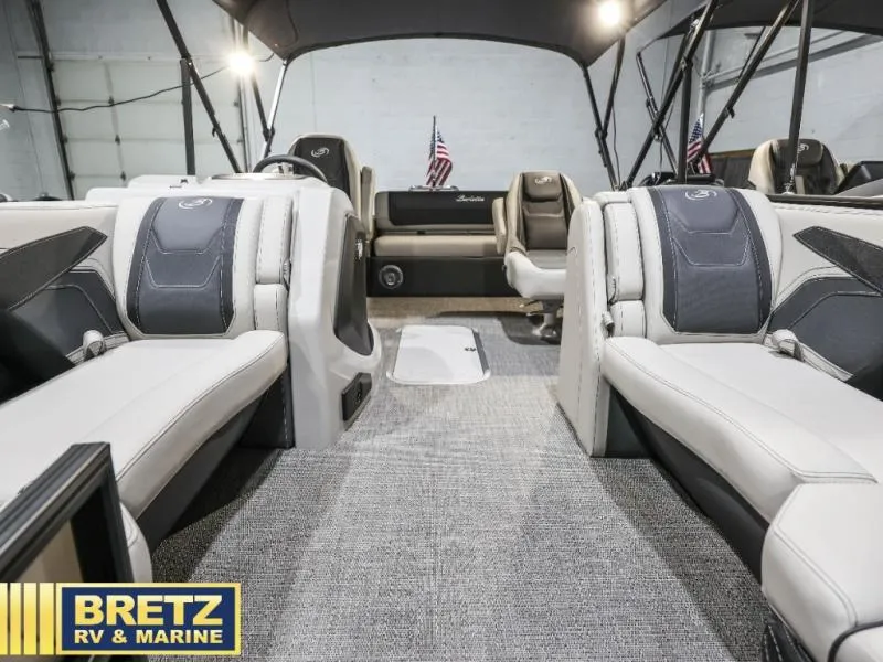 Slide: The Image of Barletta Boats C22UC 2026 - 14