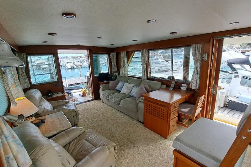 Slide: The Image of Hatteras 53 Yacht Fisherman 1979 - 11
