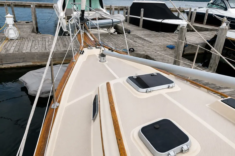 Slide: The Image of Island Packet 35 1989 - 8