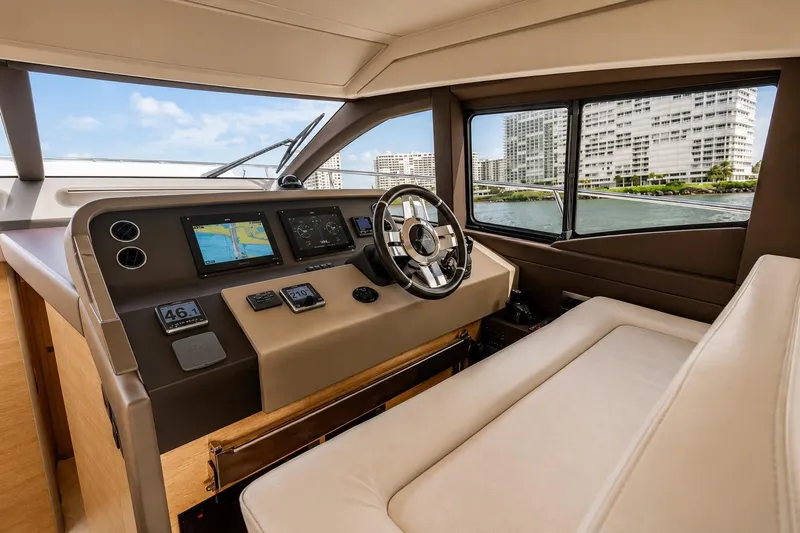 Slide: The Image of Azimut 50 2016 - 17