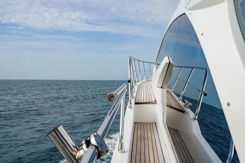 Slide: The Image of Azimut 50 2016 - 10