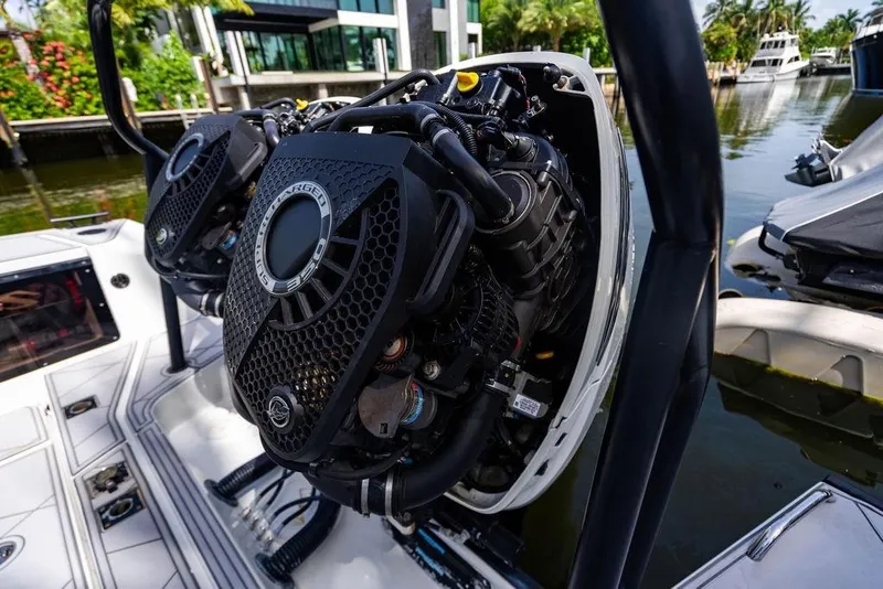 Slide: The Image of Axopar Brabus 37 Sun-Top 2021 - 32