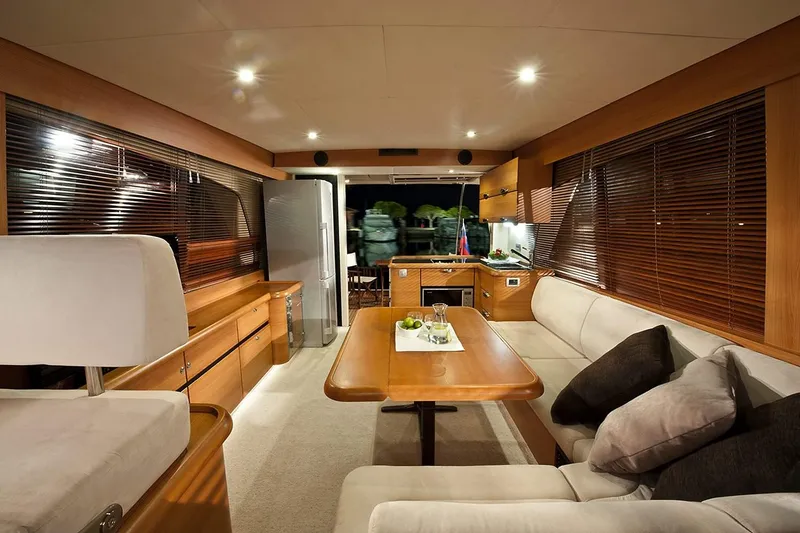 Slide: The Image of Greenline 40 2020 - 16