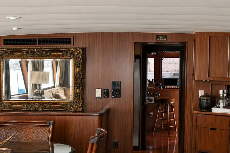 Slide: The Image of Hatteras 77 Cockpit Motor Yacht 1985 - 18