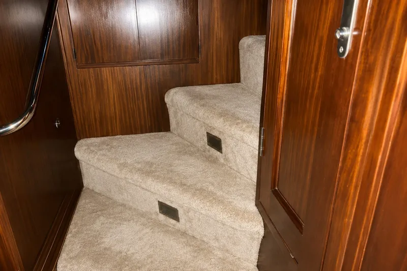 Slide: The Image of Hatteras 77 Cockpit Motor Yacht 1985 - 20