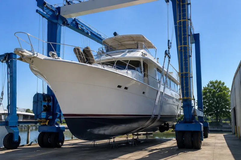 Slide: The Image of Hatteras 77 Cockpit Motor Yacht 1985 - 29