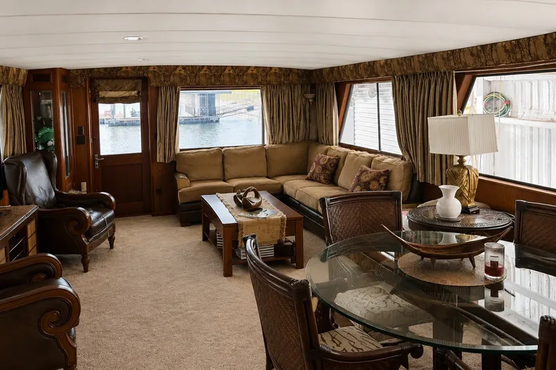 Slide: The Image of Hatteras 77 Cockpit Motor Yacht 1985 - 23