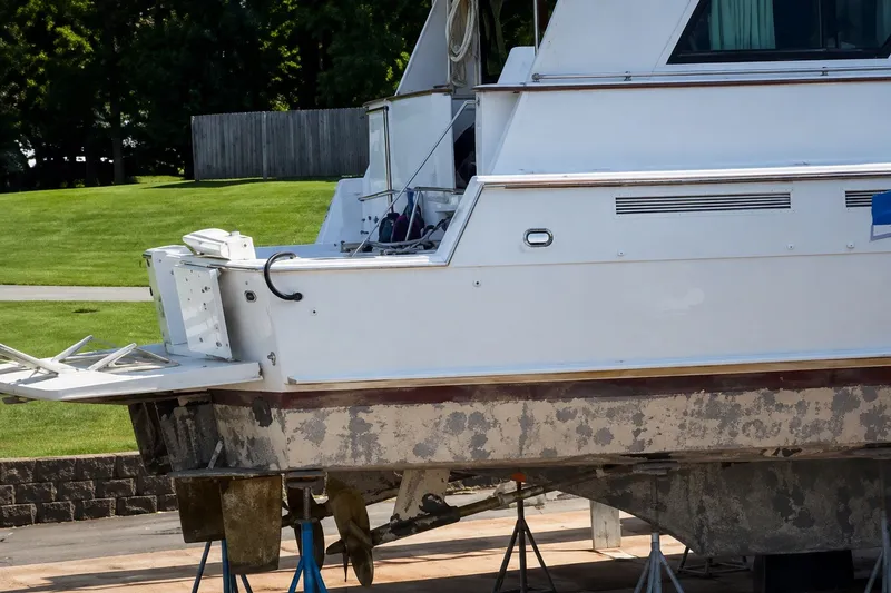 Slide: The Image of Hatteras 77 Cockpit Motor Yacht 1985 - 3