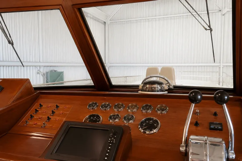 Slide: The Image of Hatteras 77 Cockpit Motor Yacht 1985 - 7