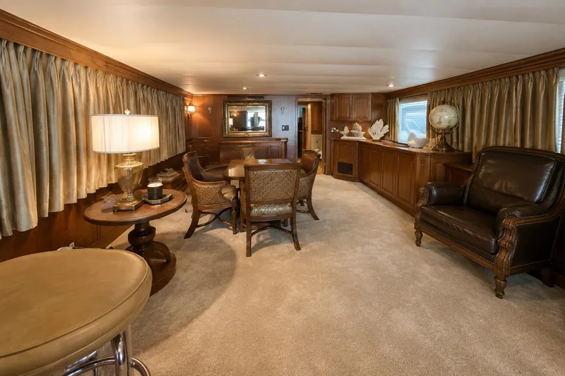 Slide: The Image of Hatteras 77 Cockpit Motor Yacht 1985 - 17