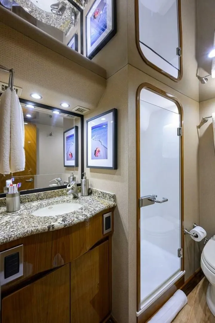Slide: The Image of Viking Enclosed Flybridge 2010 - 22