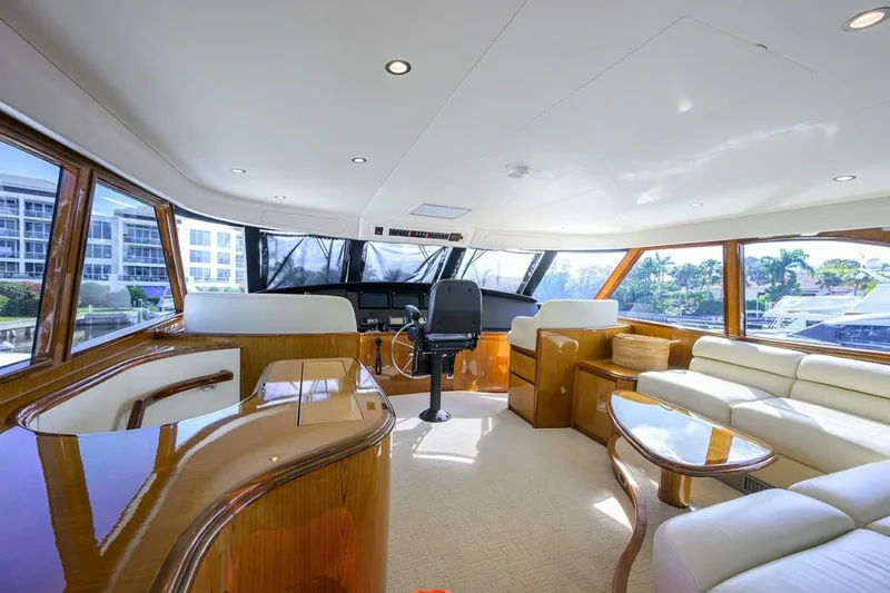 Slide: The Image of Viking Enclosed Flybridge 2010 - 23