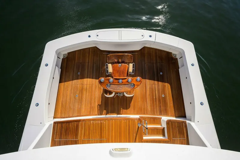 Slide: The Image of Viking Enclosed Flybridge 2010 - 2