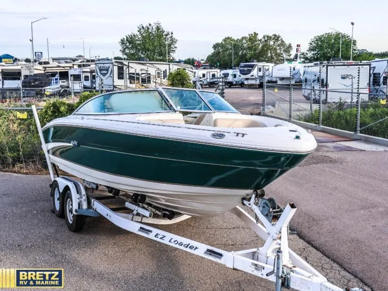 The Image of Sea Ray 210 2000 - 0