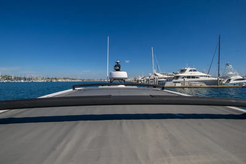 Slide: The Image of Axopar 28 Cabin 2022 - 22