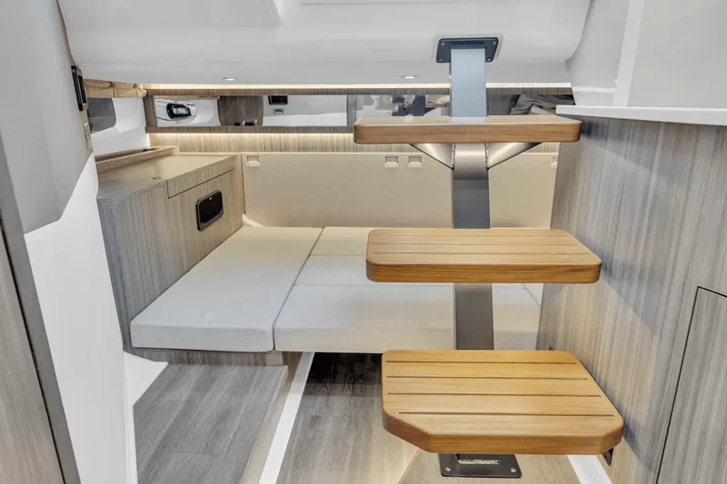 Slide: The Image of Sea Ray 370 SUNDANCER OUTBOARD 2023 - 51