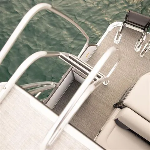 Slide: The Image of Crest Upper Sun Deck 250 L 2027 - 3