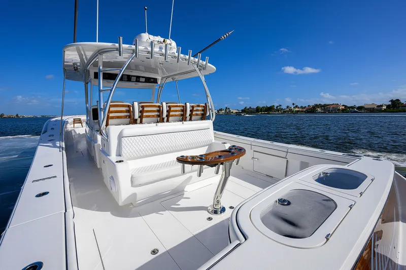 Slide: The Image of Valhalla Boatworks V-46 2023 - 22