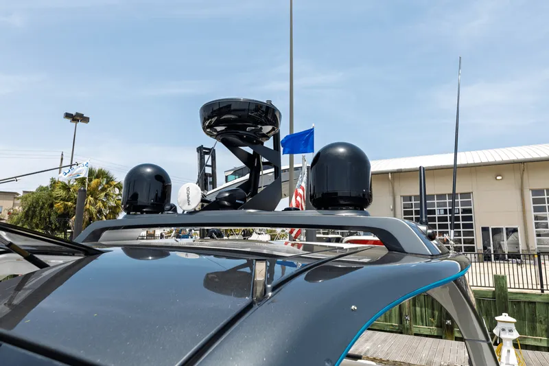 Slide: The Image of Azimut AZ42 VERVE 2023 - 14