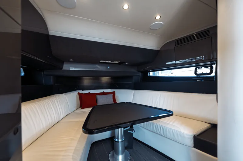 Slide: The Image of Azimut AZ42 VERVE 2023 - 22