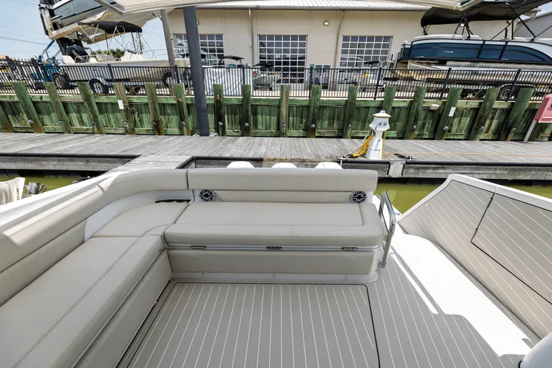 Slide: The Image of Azimut AZ42 VERVE 2023 - 3