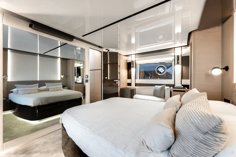 Slide: The Image of Azimut S8 2024 - 44