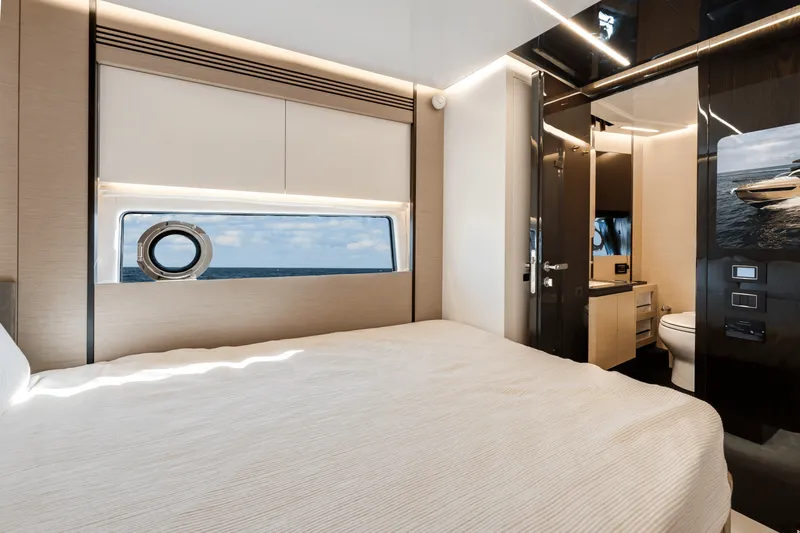 Slide: The Image of Azimut S8 2024 - 60