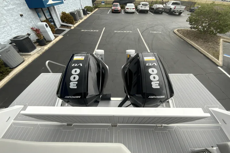 Slide: The Image of Cruisers Yachts 34 GLS Outboard 2024 - 19