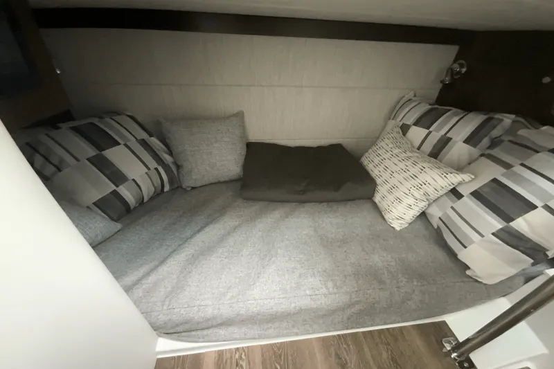 Slide: The Image of Cruisers Yachts 34 GLS Outboard 2024 - 25