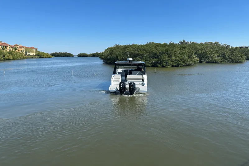 Slide: The Image of Cruisers Yachts 34 GLS Outboard 2024 - 4