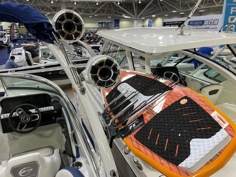 Slide: The Image of Crownline Boats 280 SS Surf 2023 - 5