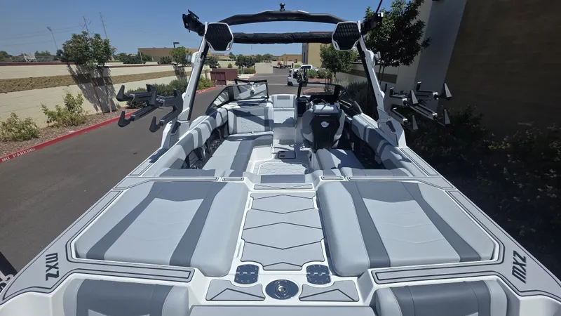 Slide: The Image of Malibu 22 MXZ 2026 - 5