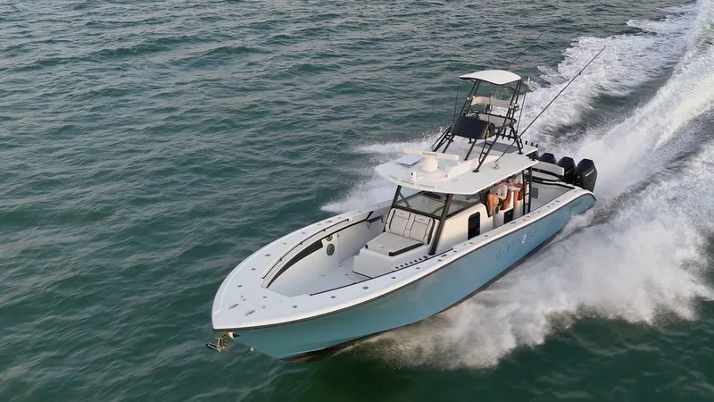 Slide: The Image of Yellowfin Offshore 42 2025 - 10