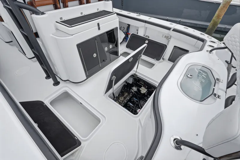 Slide: The Image of Yellowfin Offshore 42 2025 - 27
