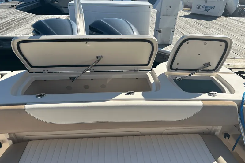 Slide: The Image of Grady-White Freedom 285 2014 - 10