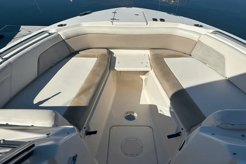 Slide: The Image of Grady-White Freedom 285 2014 - 9