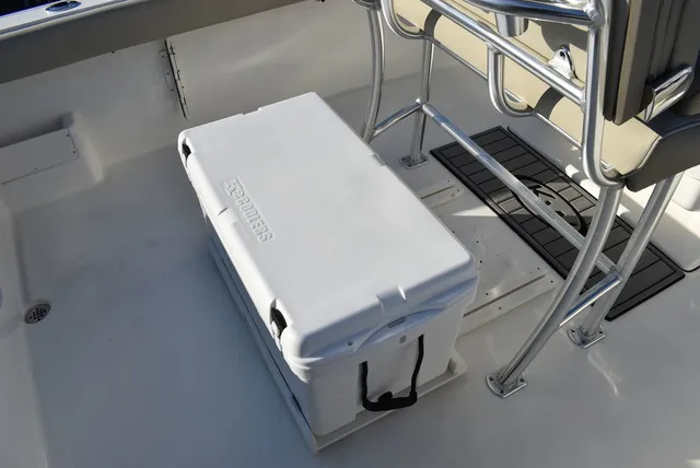 Slide: The Image of Key West Boats 239 FS 2024 - 30